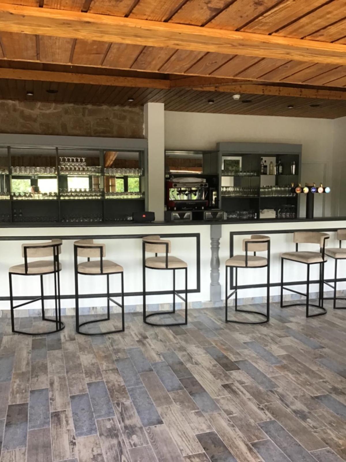 Hotel Parc Les Cigognes Albé 외부 사진